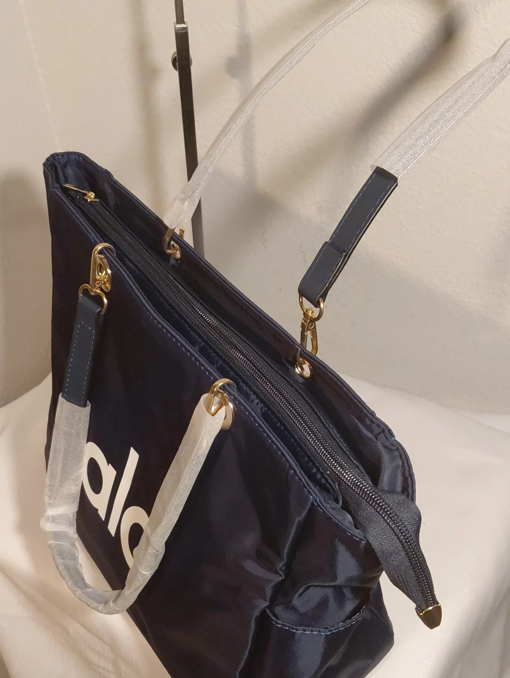 ALO Yoga Navy Multi Use Tote - Picture 2 of 5